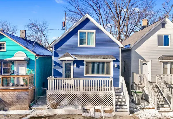 2045 S 15th Pl, Milwaukee, WI 53204