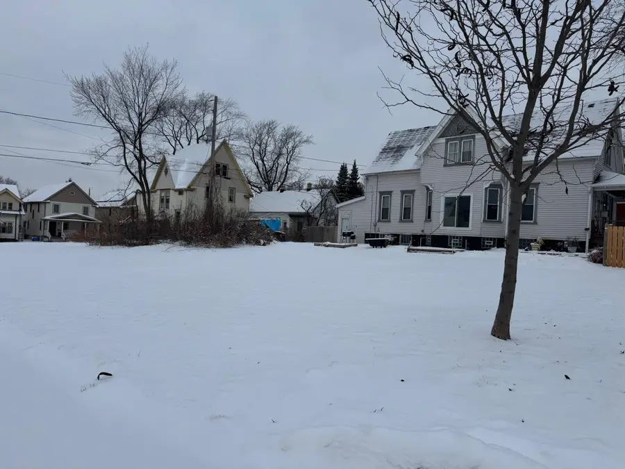 2401 N Richards St, Milwaukee, WI 53212 - Image #2