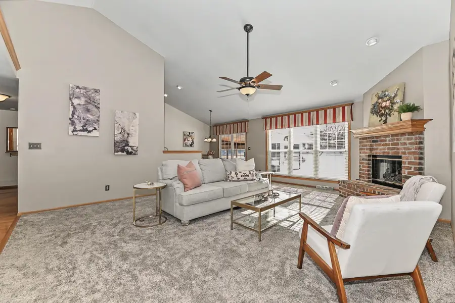 2705 Darrell Dr, Waukesha, WI 53188 - Image #2