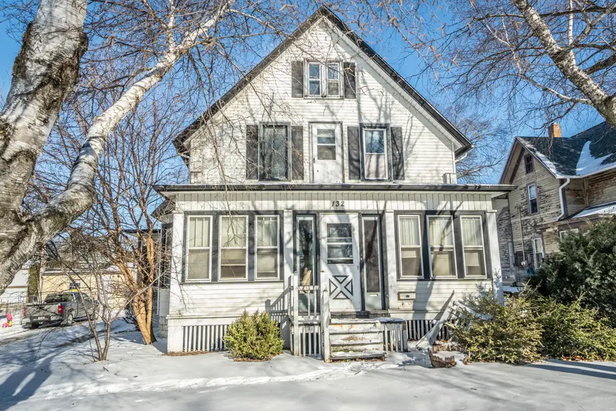 132 E Washington St, West Bend, WI 53095 - Image #2