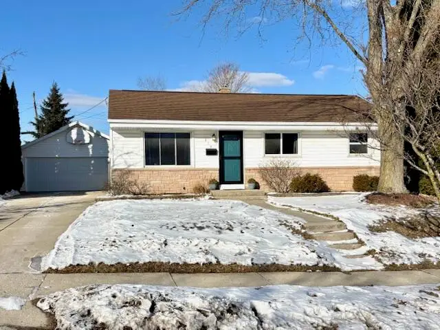 314 Beech St, Grafton, WI 53024 - Image #1