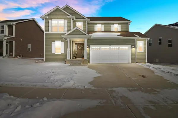 312 Big Bend Way, Hartford, WI 53027