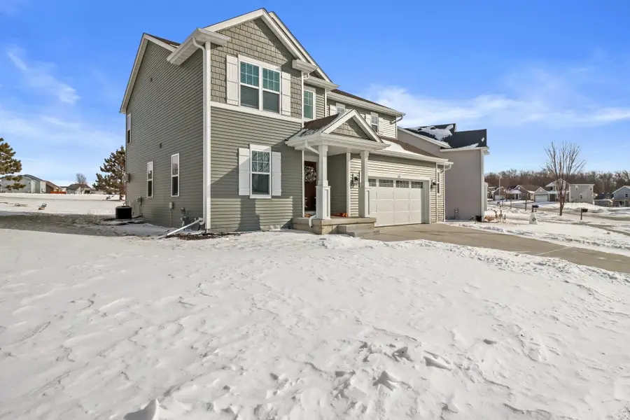 312 Big Bend Way, Hartford, WI 53027 - Image #3