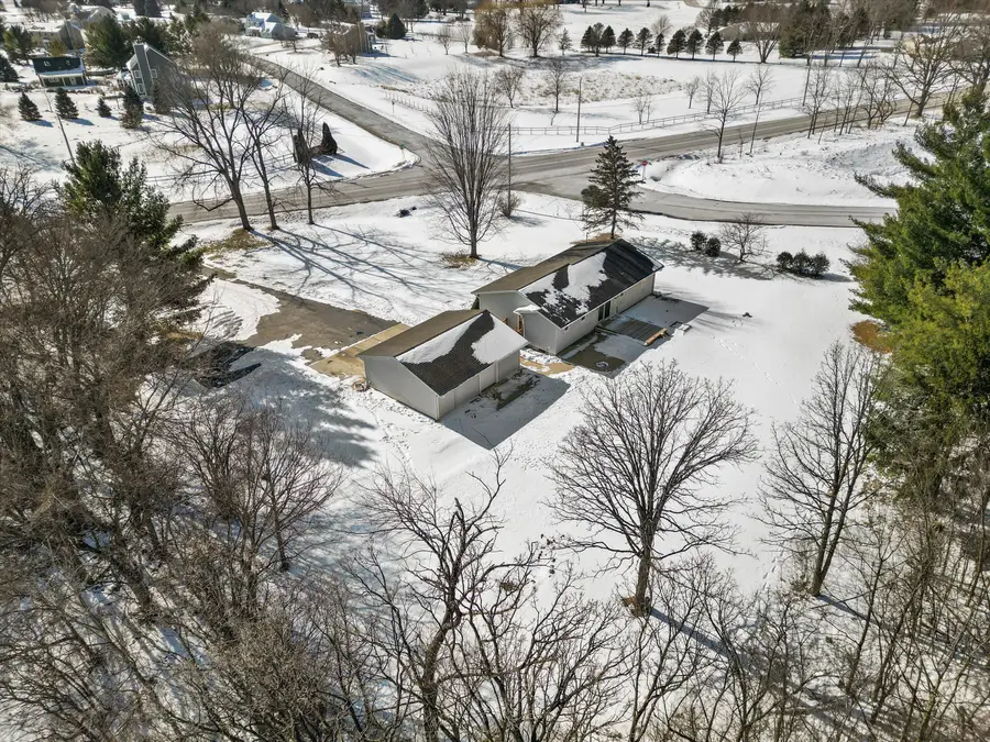 W326S8064 County Road Ee, Mukwonago, WI 53149 - Image #3