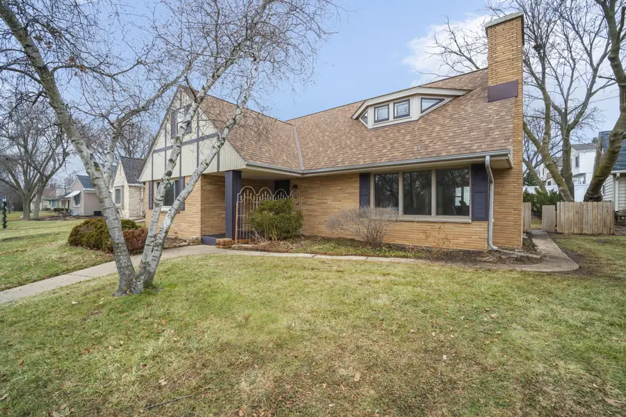 2020 Menomonee River Pkwy, Wauwatosa, WI 53226 - #2