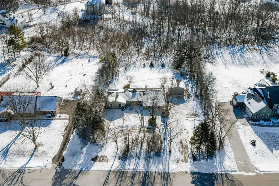 N69W27233 Hickory Chasm Dr, Lisbon, WI 53089 - #2