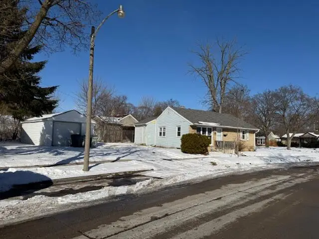 5525 W Long Island Dr, Milwaukee, WI 53209 - Image #3