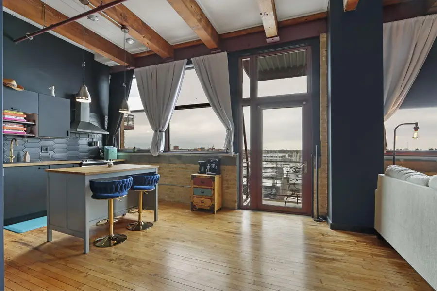 215 W Maple St, Milwaukee, WI 53204 - Image #2