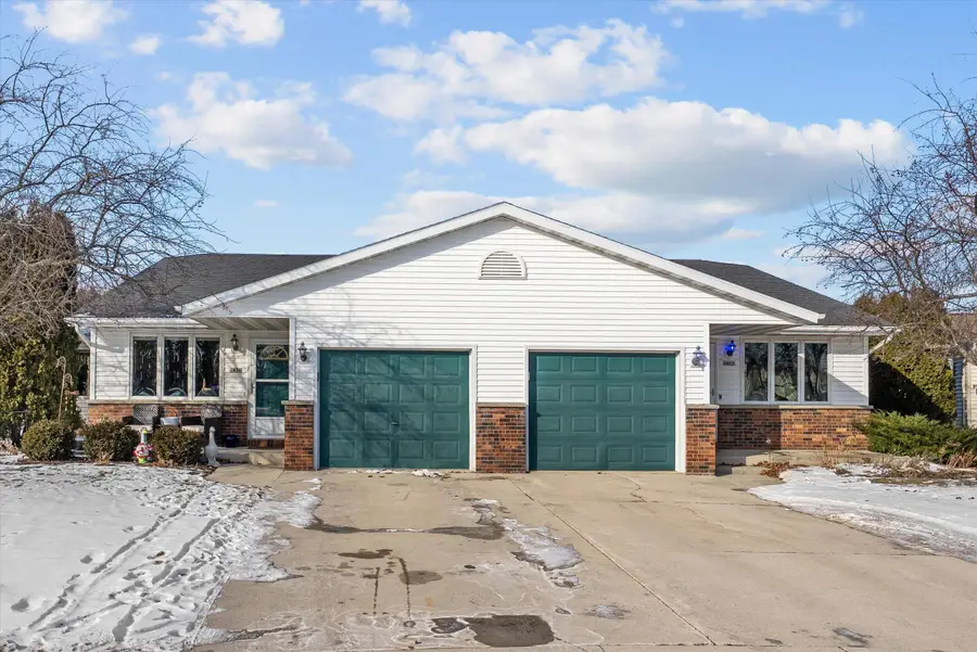1414 Dutch Ct, Oostburg, WI 53070 - Image #3