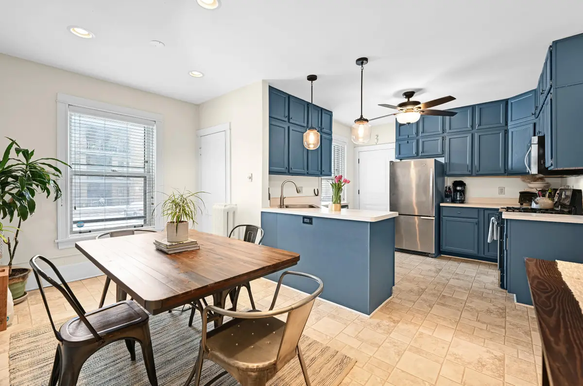 2527 N Stowell Ave, Milwaukee, WI 53211 - Image #1