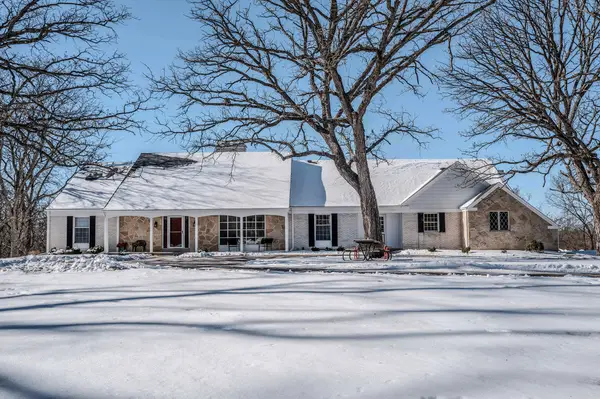 W290S4827 Parke Ln W, Genesee, WI 53189