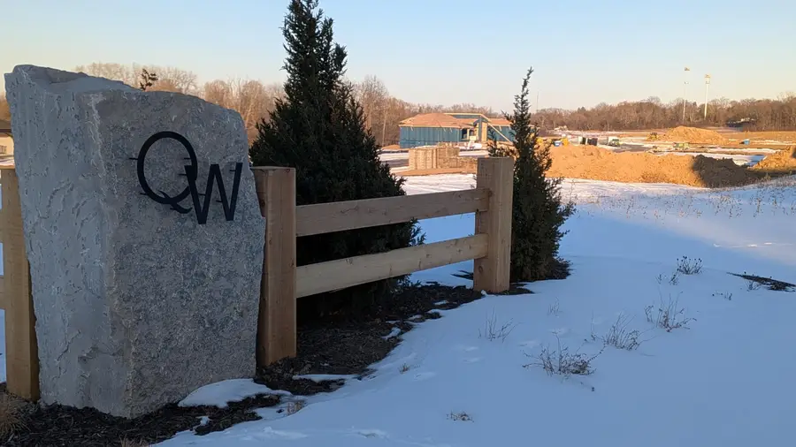 N51W18554 Loveland Way, Menomonee Falls, WI 53051 - #2