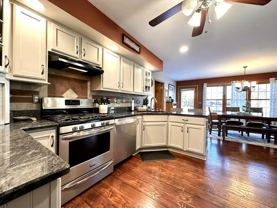 10306 83rd Pl, Pleasant Prairie, WI 53158 - #2