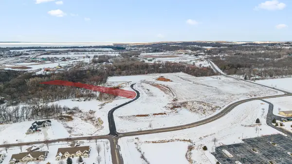 188 Hidden Valley Cir, Fond Du Lac, WI 54937