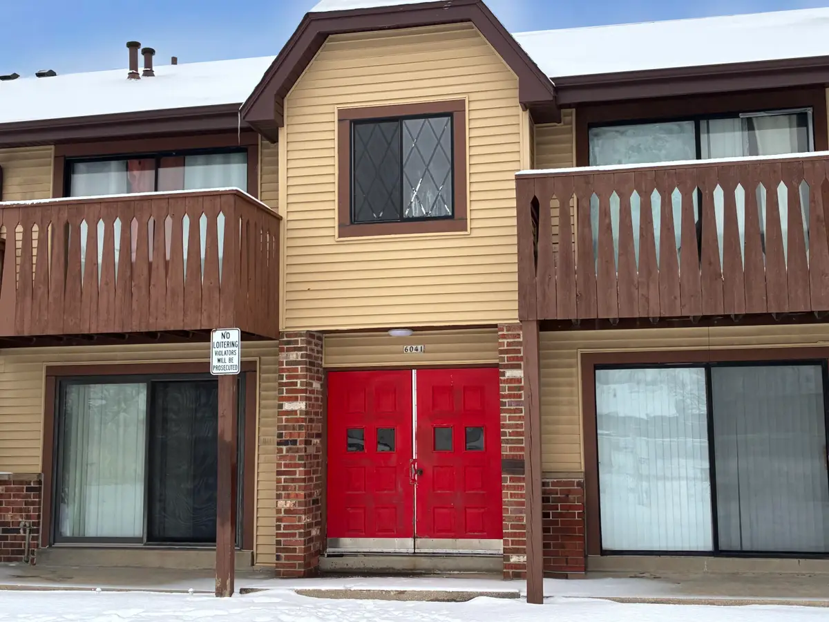 6041 W Port Ave, Milwaukee, WI 53223 - #1