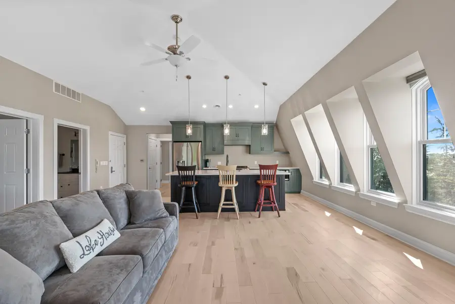 279 Victorian Village Dr, Elkhart Lake, WI 53020 - Image #2