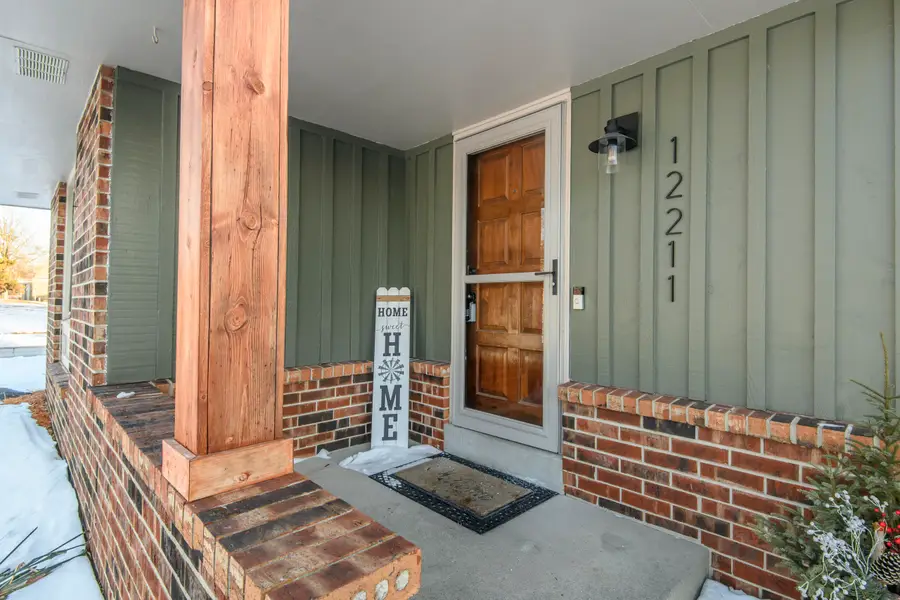 12211 W Florist Ave, Milwaukee, WI 53225 - #2