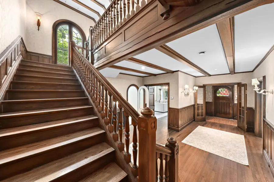 2225 N Lake Dr, Milwaukee, WI 53202 - Image #3