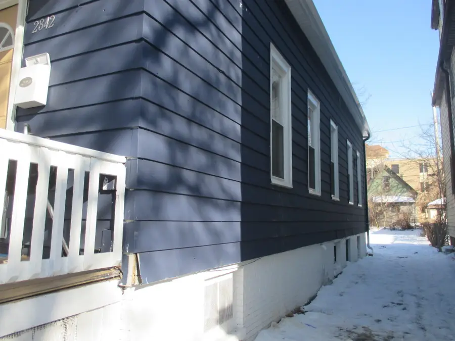 2842 N 16th St, Milwaukee, WI 53206 - #3