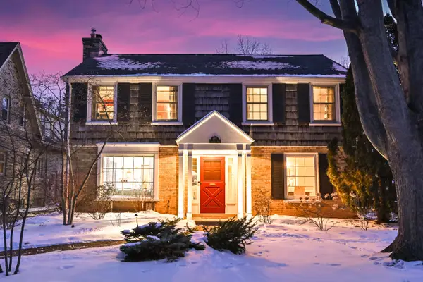 927 E Lexington Blvd, Whitefish Bay, WI 53217