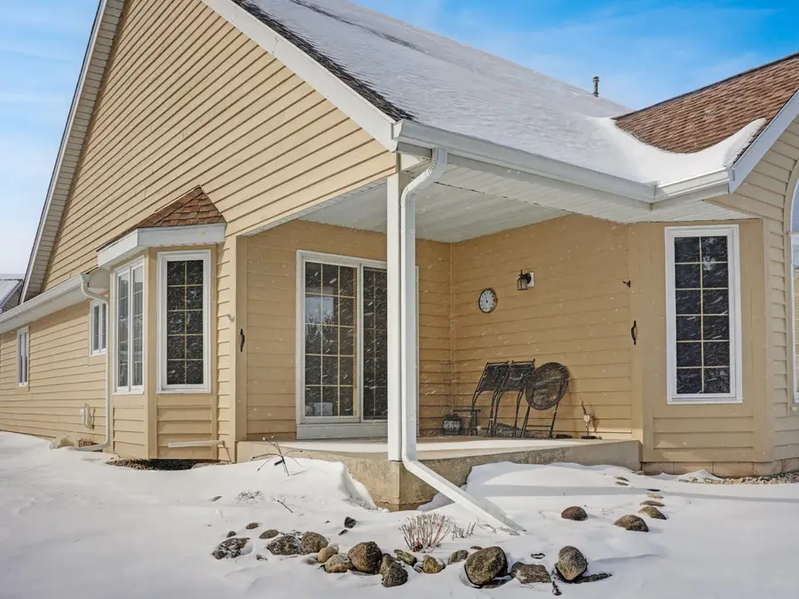 844 Shoal Crk, Waterford, WI 53185 - #3