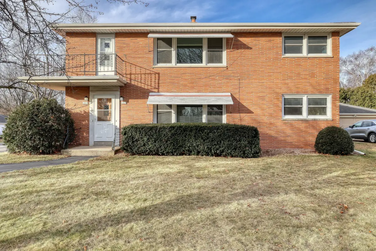 1317 N 116th St, Wauwatosa, WI 53226 - Image #1