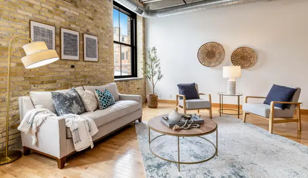 239 E Chicago St, Milwaukee, WI 53202