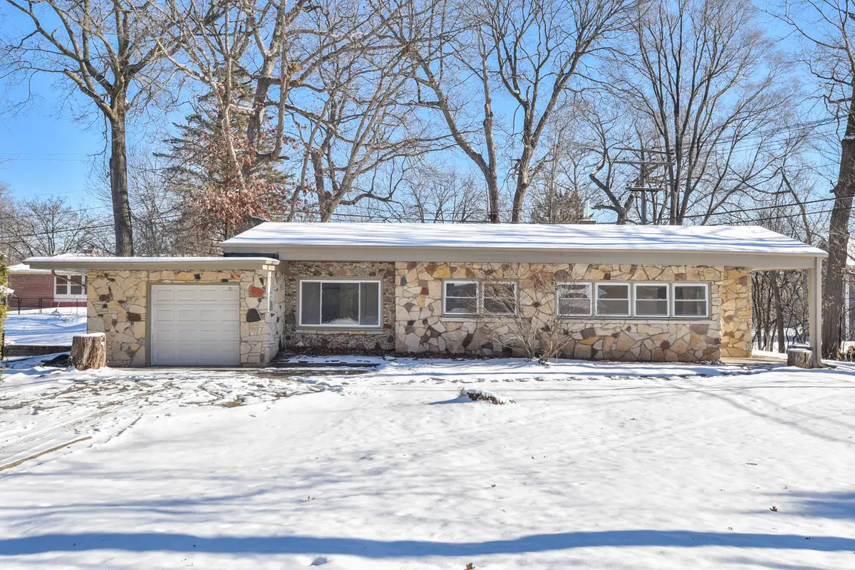 1350 Parkway Dr, Brookfield, WI 53005 - Image #1