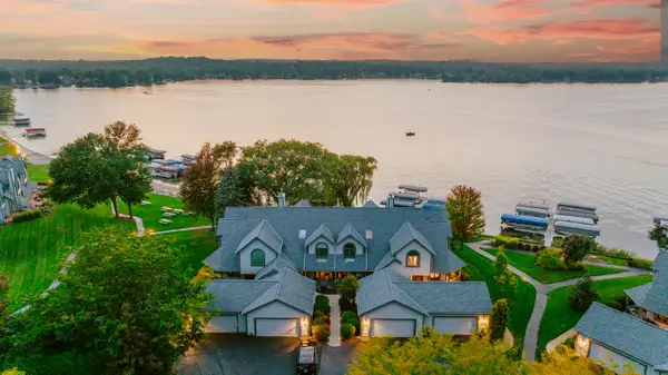 W177S7495 Harbor Cir, Muskego, WI 53150