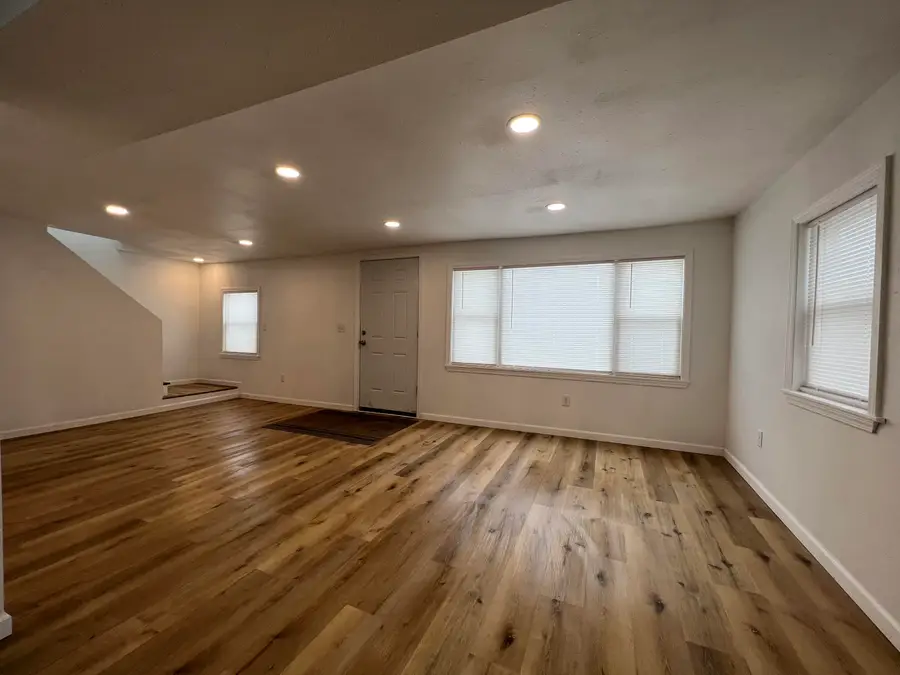 4316 Victory Ave, Racine, WI 53405 - Image #3