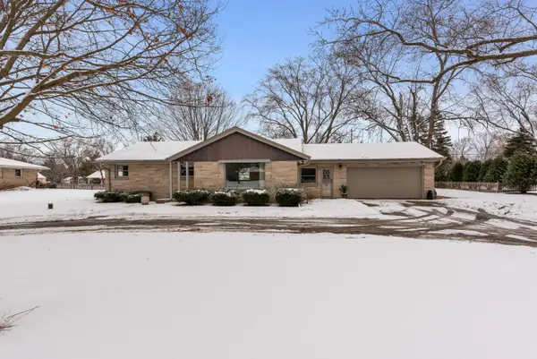 4620 N 135th St, Brookfield, WI 53005