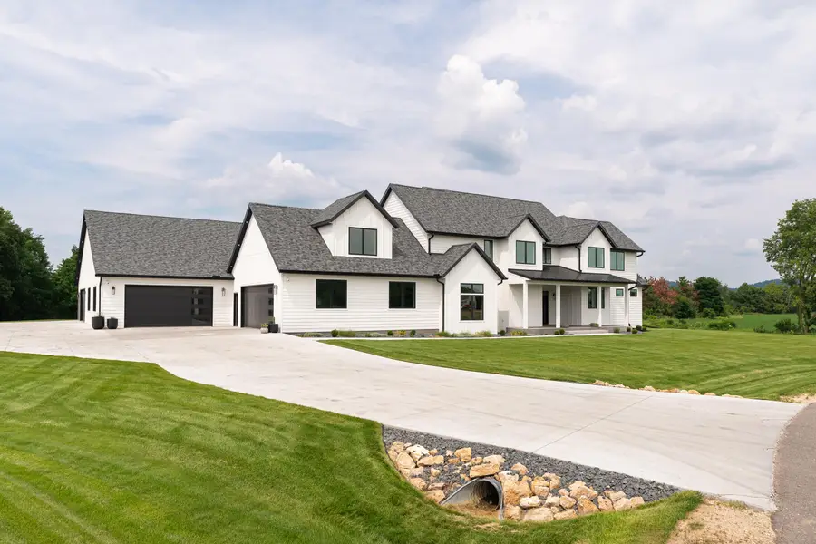 N7343 Hidden Prairie Dr, Holland, WI 54636 - #2