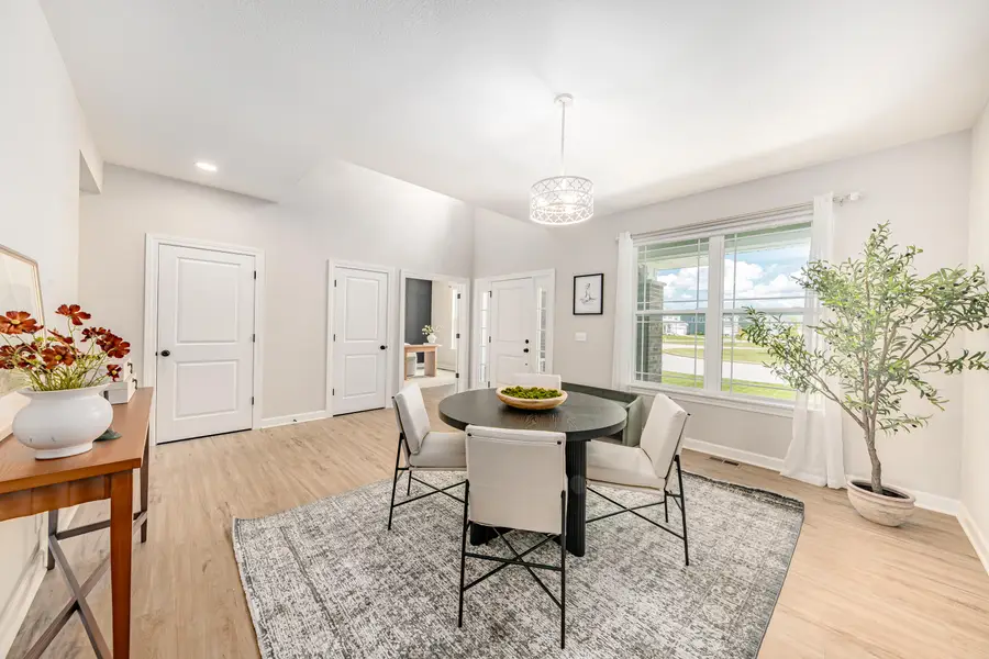 W242N5607 Simona Ct, Sussex, WI 53089 - #3