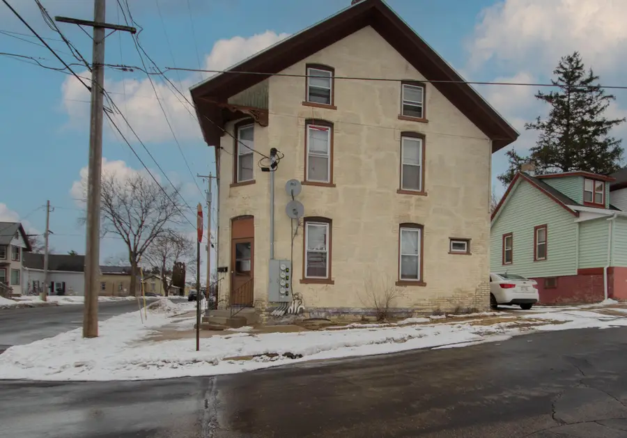 701 N Second St, Watertown, WI 53098 - #3