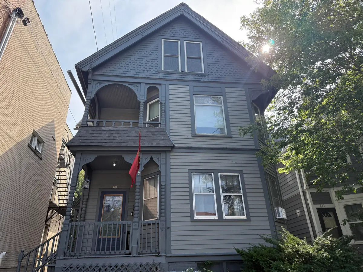 615 E Pleasant St, Milwaukee, WI 53202 - Image #1