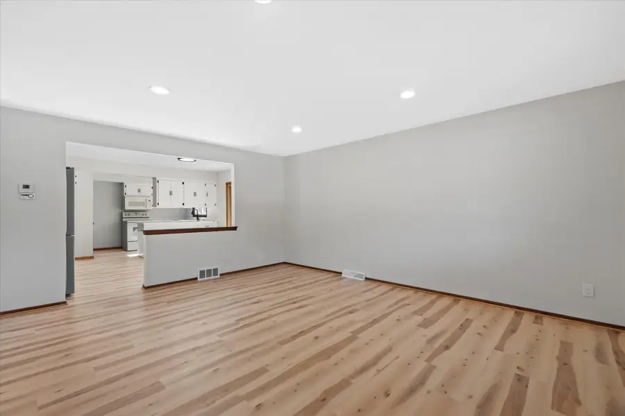 8150 S 88th St, Franklin, WI 53132 - #3