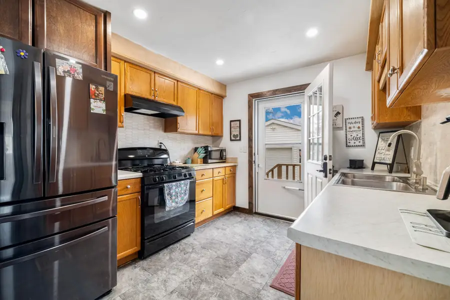 513 Sugar Creek St, Delavan, WI 53115 - #2