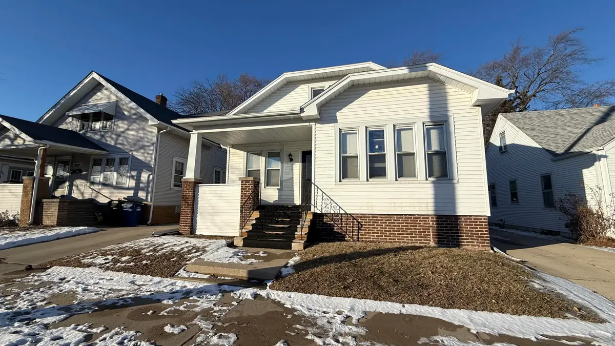 2606 Olive St, Racine, WI 53403 - Image #1