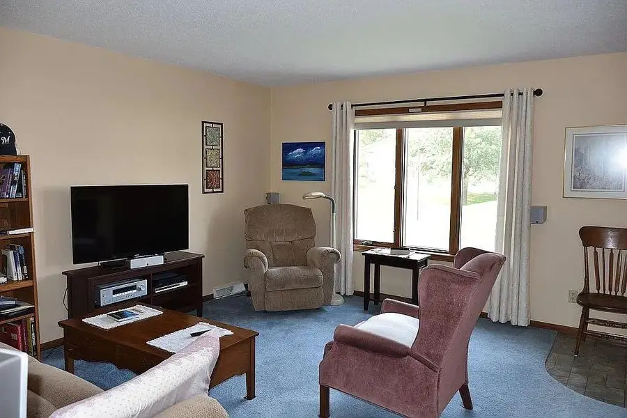 912 Northern Sands Pl, Onalaska, WI 54650 - #3