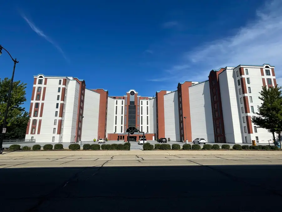 333 Lake Ave, Racine, WI 53403 - Image #3