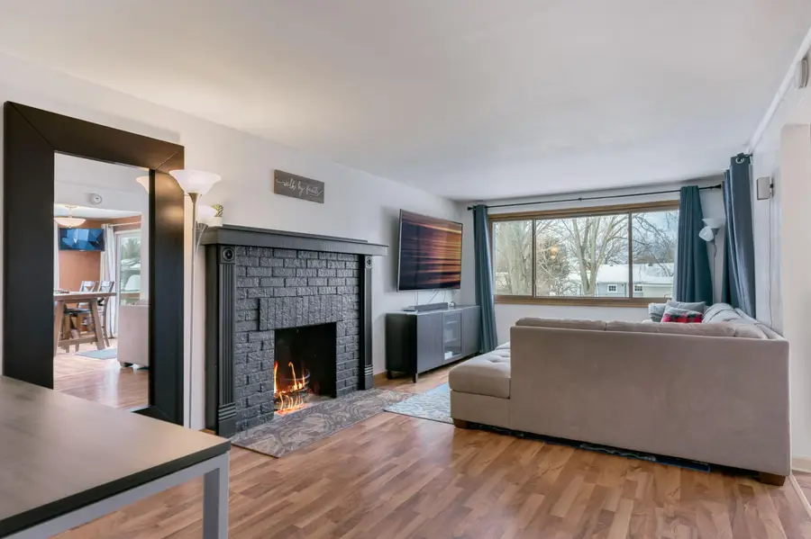 1307 Scott Dr, Mount Pleasant, WI 53406 - #3