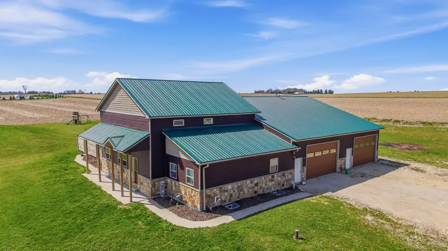 W3335 Bauer Rd, Mayville, WI 53050 - #2