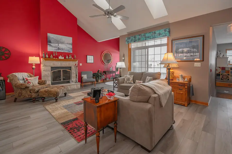 W397N5933 Autumn Woods Dr, Oconomowoc, WI 53066 - #3