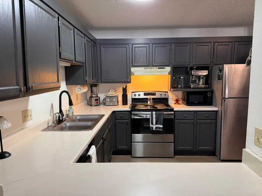 9700 Rayne Rd, Sturtevant, WI 53177 - #3