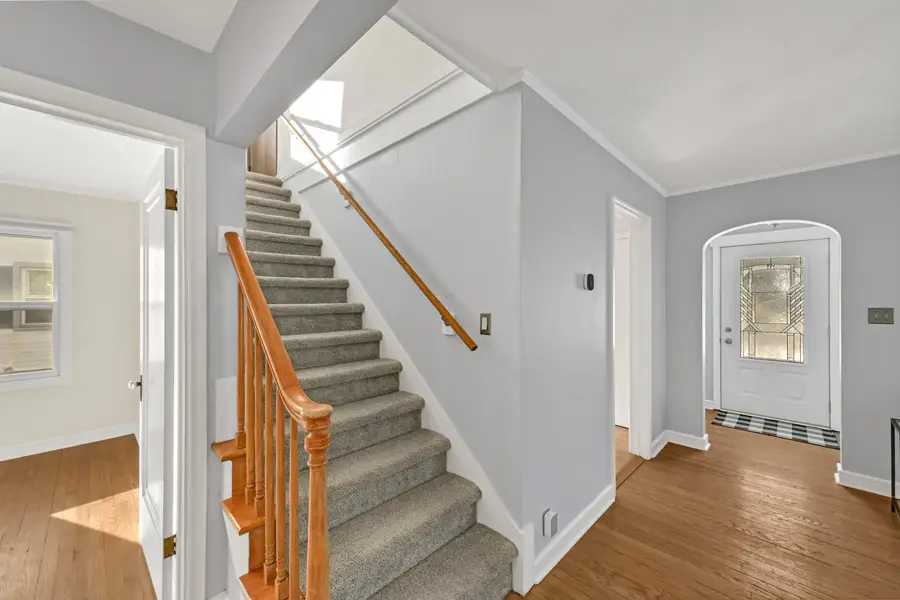 320 S Honey Creek Dr, Milwaukee, WI 53214 - #3