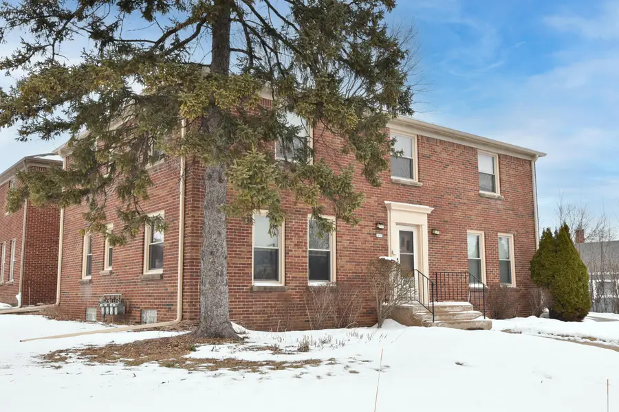2651 N Wauwatosa Ave, Wauwatosa, WI 53213 - #3