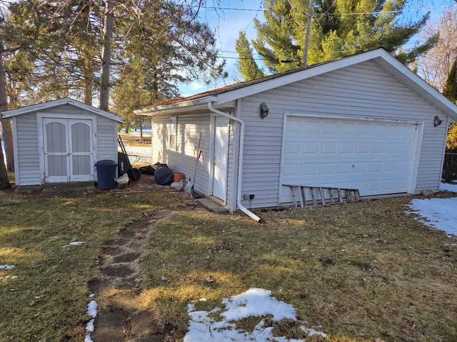 524 Herman St, Delavan, WI 53115 - #2