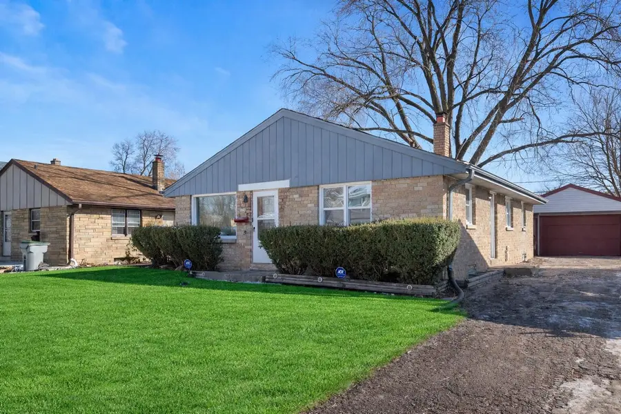 5358 N 61st St, Milwaukee, WI 53218 - #2