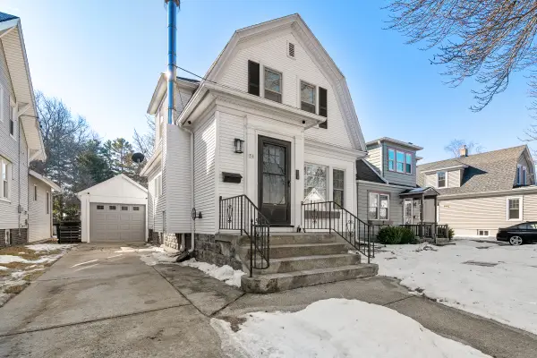 51 Lighthouse Ct, Sheboygan, WI 53081