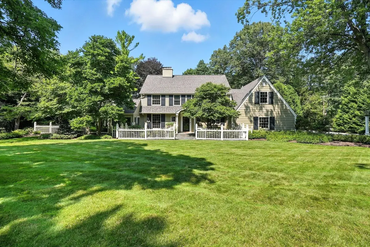 9421 N Lake Dr, Bayside, WI 53217 - #1